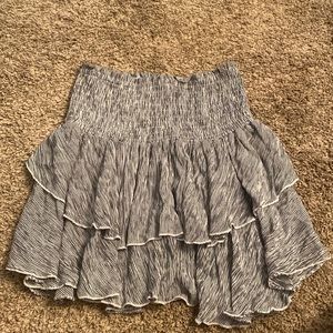 Olivaceous, large, blue and white